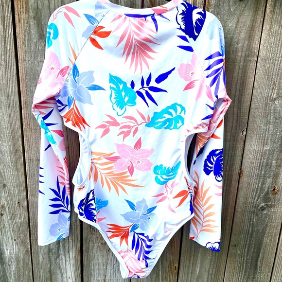 OP Side Cutouts One Piece Swimsuit - Picture 2 of 5